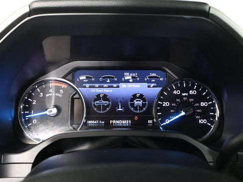 Used 2017 Ford F250 Lariat w/ Lariat Value Package image 23