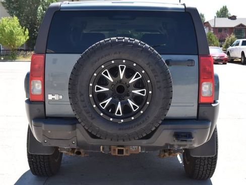 Used 2007 HUMMER H3 AWD/4WD image 6