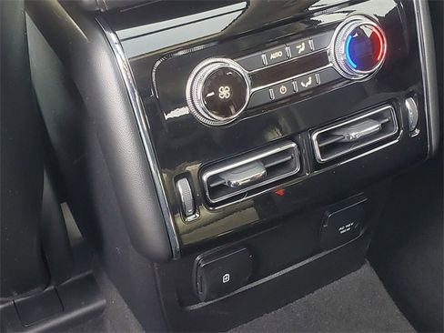 Used 2023 Lincoln Aviator AWD w/ Premium Package image 32