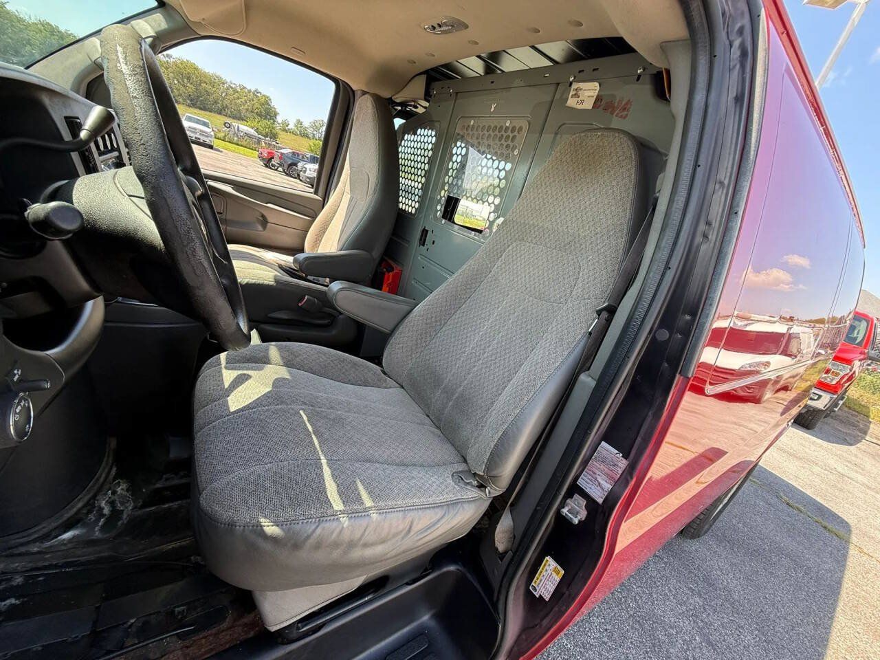 Used 2013 Chevrolet Express 1500 w/ Power Package RWD image 9