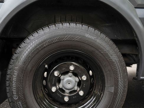 Used 2017 Mercedes-Benz Sprinter 3500 image 77