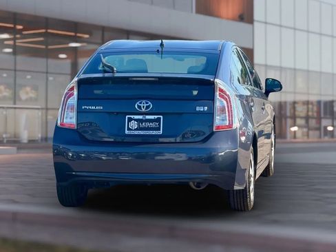 Used 2012 Toyota Prius Two image 3