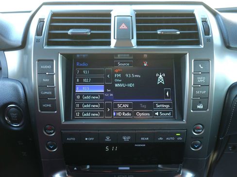 Used 2020 Lexus GX 460 Premium image 26