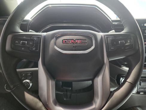 Used 2025 GMC Sierra 1500 Elevation w/ Preferred Package AWD/4WD image 19