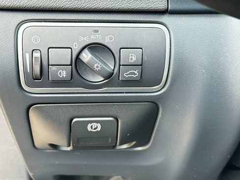 Used 2016 Volvo S60 T6 Platinum w/ Climate Package image 12