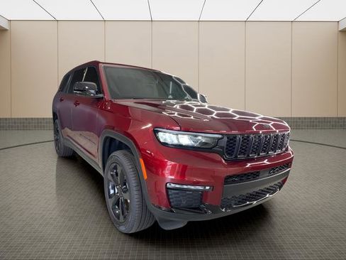 New 2025 Jeep Grand Cherokee L Limited w/ Luxury Tech Group II image 7