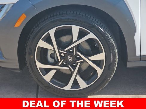 Used 2022 Hyundai Kona Limited image 36