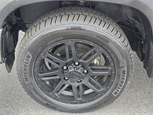 Used 2020 Toyota Tundra SR5 w/ SR5 Leather Package image 17