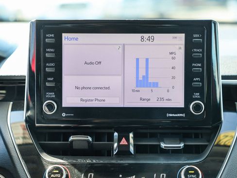 Certified 2022 Toyota Corolla Cross XLE w/ Convenience Package FWD image 4