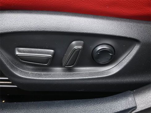 Used 2022 Toyota Camry XSE w/ Cold Weather Package image 33