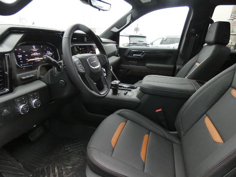 New 2026 GMC Sierra 1500 AT4 w/ AT4 Premium Package AWD/4WD image 12