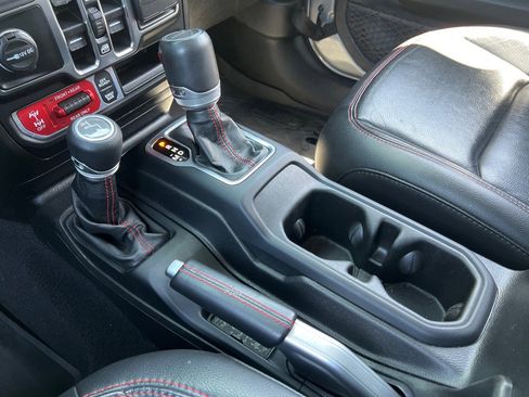 Used 2020 Jeep Gladiator Rubicon AWD/4WD image 29