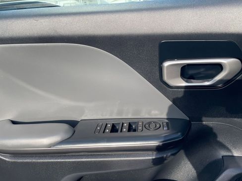 Used 2025 Kia K4 LXS image 18