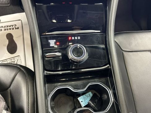 Used 2023 Jeep Grand Cherokee Limited w/ Luxury Tech Group II AWD/4WD image 18