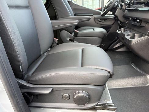 New 2025 Mercedes-Benz Sprinter 2500 image 16