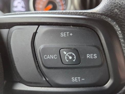 Used 2021 Jeep Wrangler Sport image 37