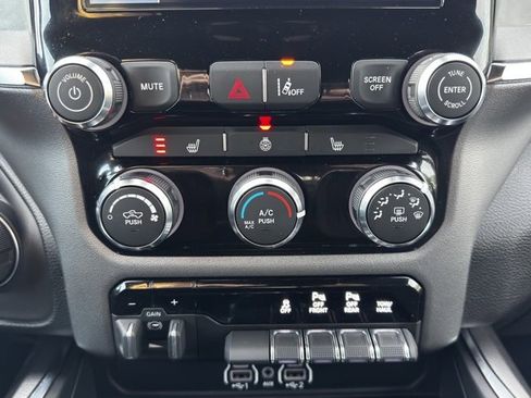 Used 2025 RAM 1500 Big Horn image 10