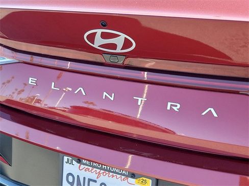 Used 2024 Hyundai Elantra SEL w/ Convenience Package image 23