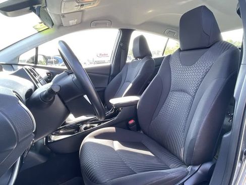 Certified 2018 Toyota Prius Prime Plus FWD image 14