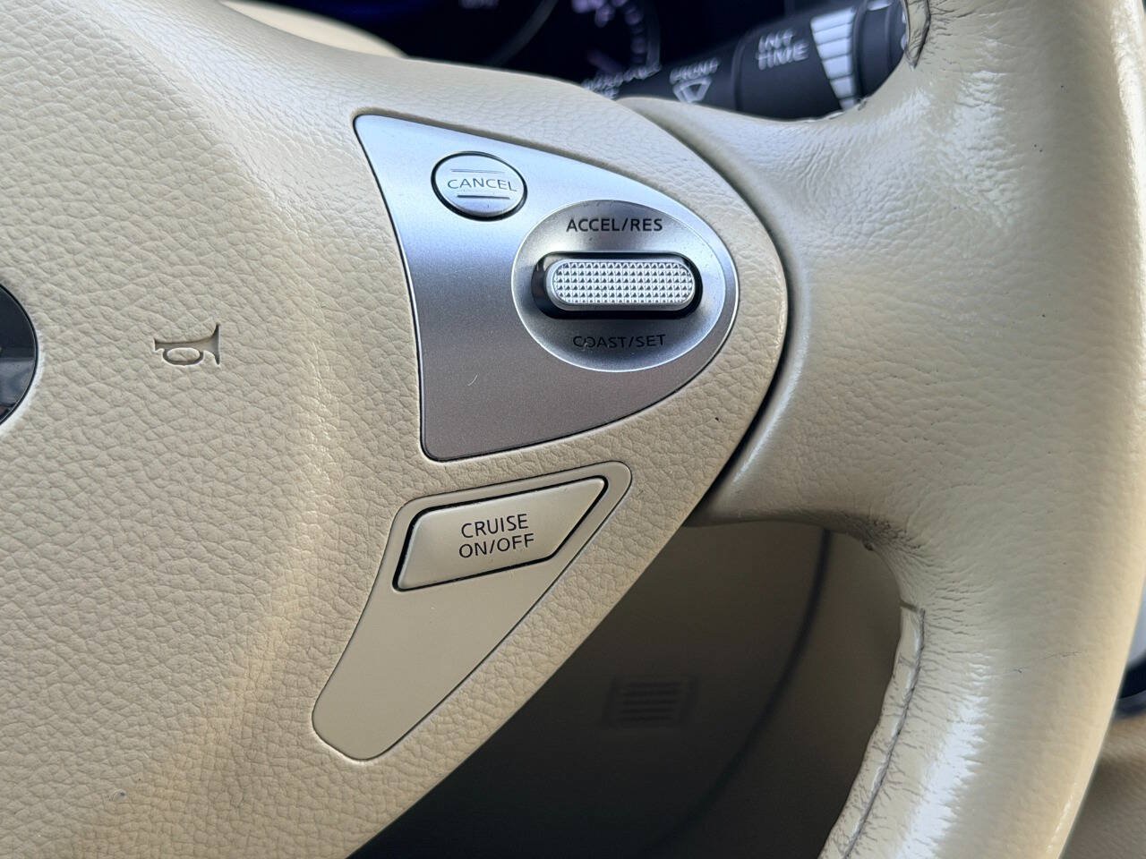 Used 2012 INFINITI FX35 2WD w/ Premium Pkg image 32