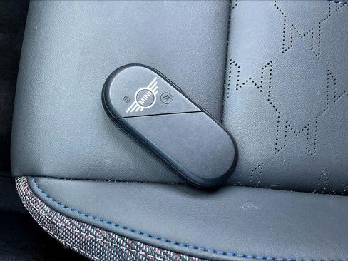 Certified 2025 MINI Cooper Countryman S w/ Comfort Package Max image 14