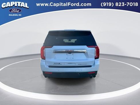 Used 2021 GMC Yukon XL Denali w/ Denali Premium Package image 7