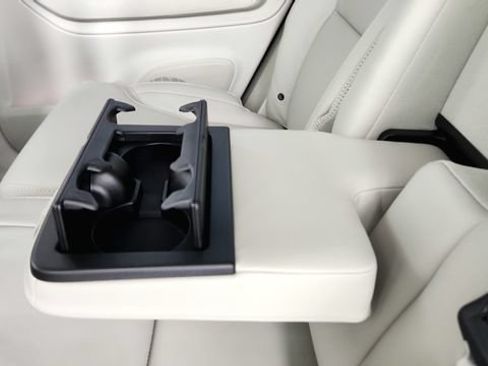 New 2026 Volvo XC90 T8 Ultra w/ Protection Package Premier AWD/4WD image 32