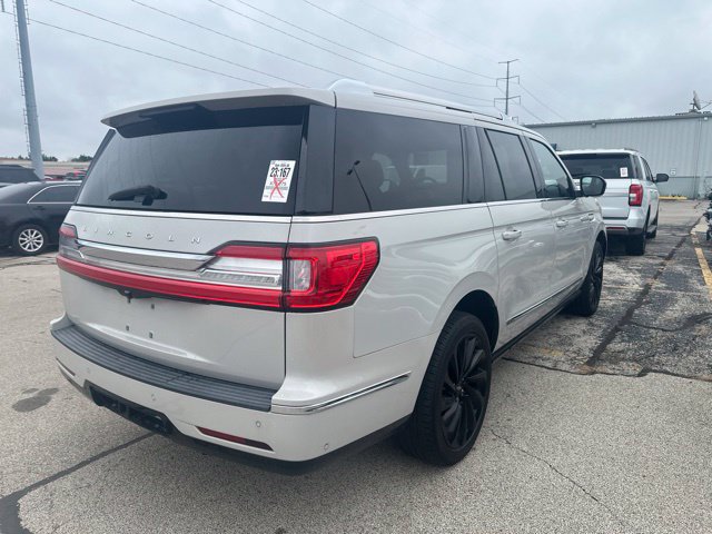Used 2021 Lincoln Navigator L Reserve AWD/4WD image 4
