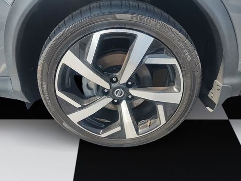 Used 2022 Nissan Rogue Sport SL w/ Premium Package FWD image 14