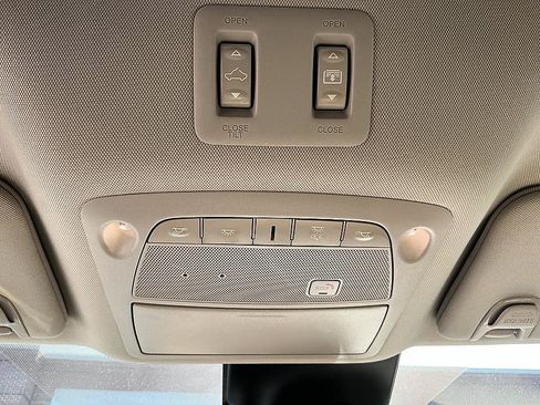 Certified 2019 Nissan Murano Platinum w/ Cargo Package FWD image 23