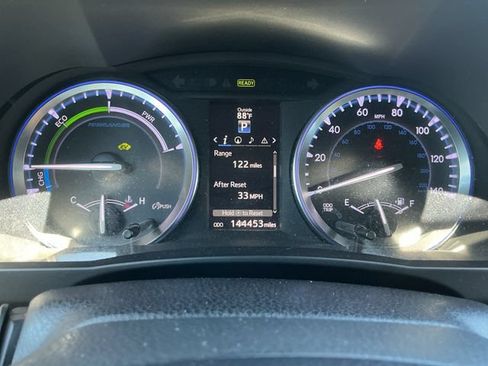 Used 2015 Toyota Highlander Limited AWD/4WD image 16