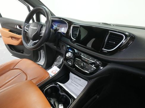 Used 2022 Chrysler Pacifica Pinnacle image 34