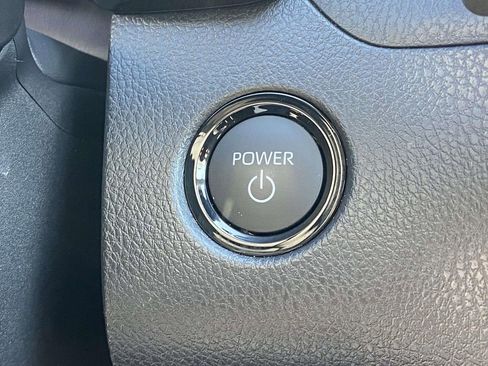 Used 2025 Toyota Camry LE image 25