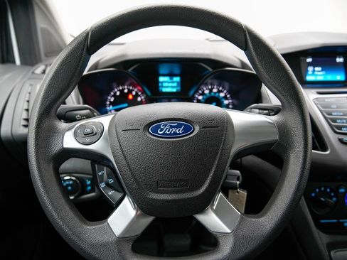 Used 2018 Ford Transit Connect XLT image 32