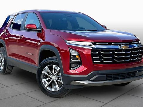 Used 2026 Chevrolet Equinox LT w/ Convenience Package II FWD image 3