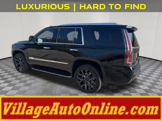 Used 2018 Cadillac Escalade Luxury AWD/4WD image 2
