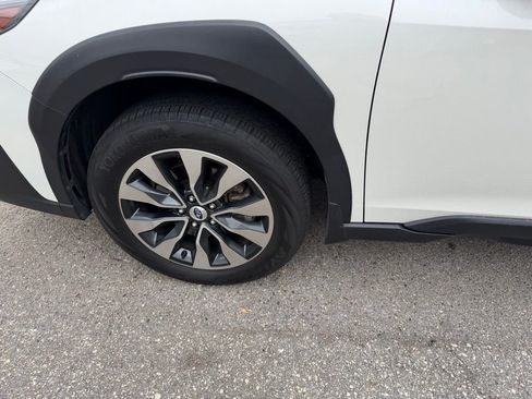 Used 2023 Subaru Outback Limited AWD/4WD image 9