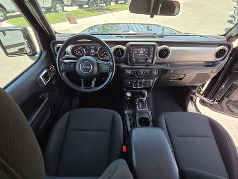 Used 2021 Jeep Wrangler Sport AWD/4WD image 19