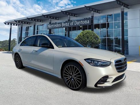 Certified 2023 Mercedes-Benz S 500 4MATIC image 2