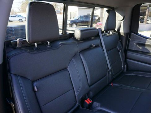 Used 2021 Chevrolet Silverado 1500 LT Trail Boss w/ Convenience Package II image 32