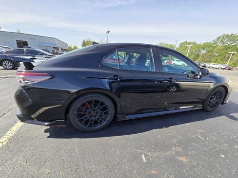 Used 2022 Toyota Camry TRD w/ TRD Package w/JBL Audio FWD image 8