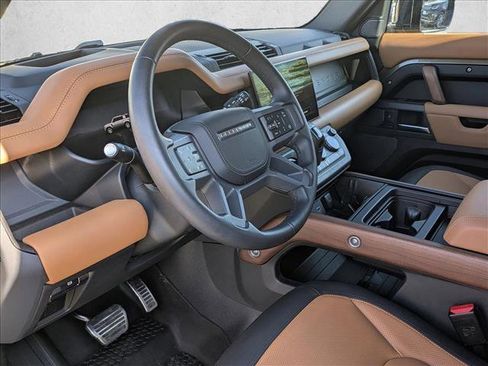 Certified 2024 Land Rover Defender 110 X image 10