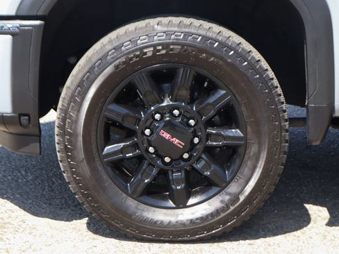 Used 2024 GMC Sierra 2500 AT4 w/ AT4 Premium Plus Package AWD/4WD image 47