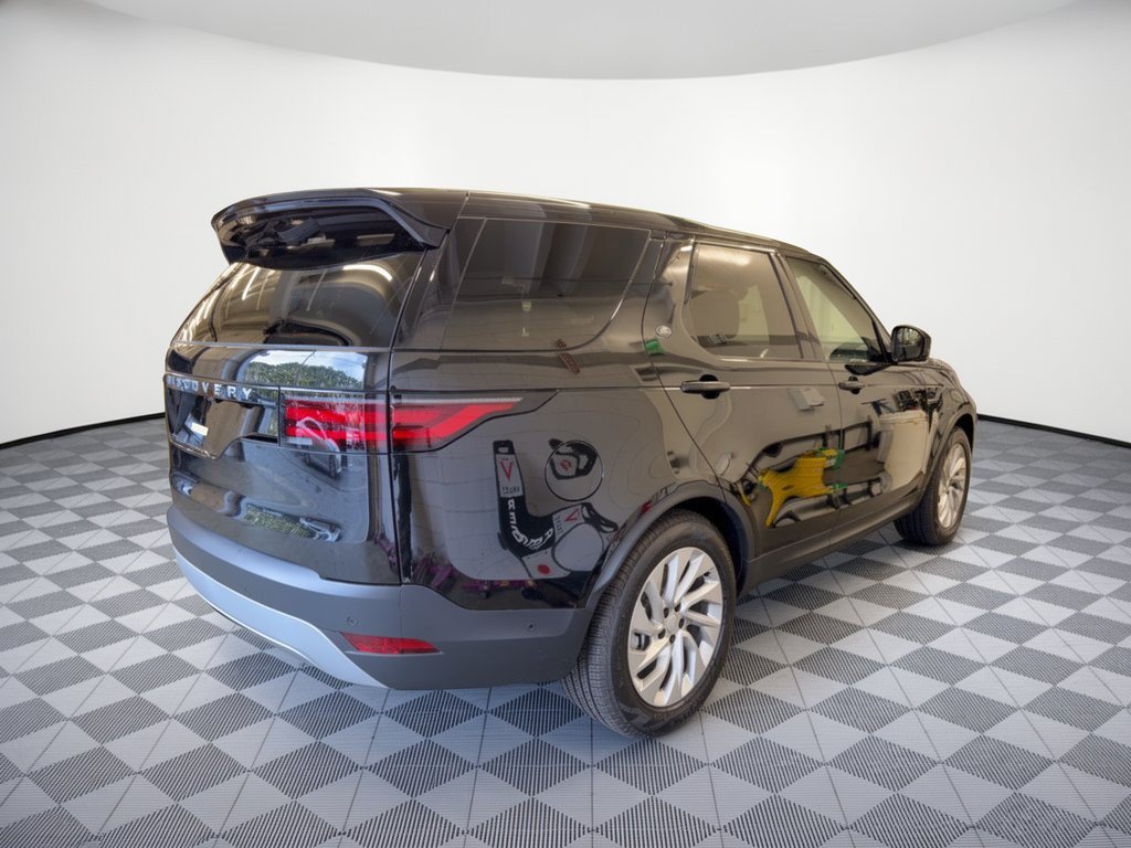 New 2026 Land Rover Discovery S AWD/4WD image 9