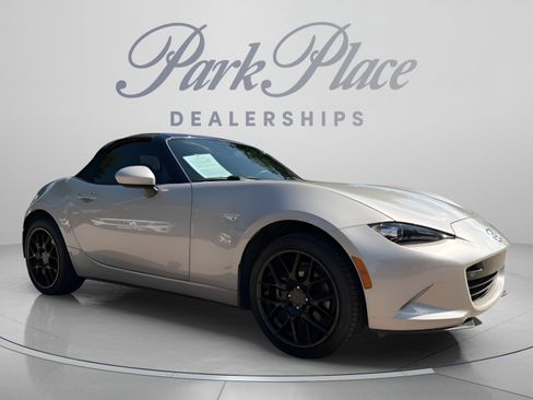 Used 2023 MAZDA MX-5 Miata Grand Touring RWD image 7