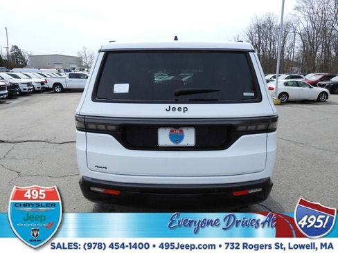 New 2026 Jeep Grand Wagoneer Limited w/ Convenience Group I AWD/4WD image 4