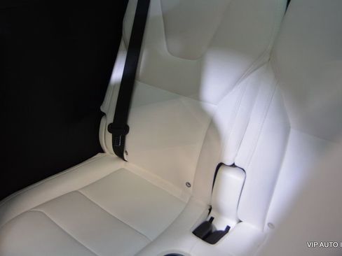 Used 2019 Tesla Model X 100D image 32