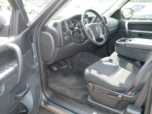 Used 2011 Chevrolet Silverado 1500 LT w/ All-Star Edition AWD/4WD image 11