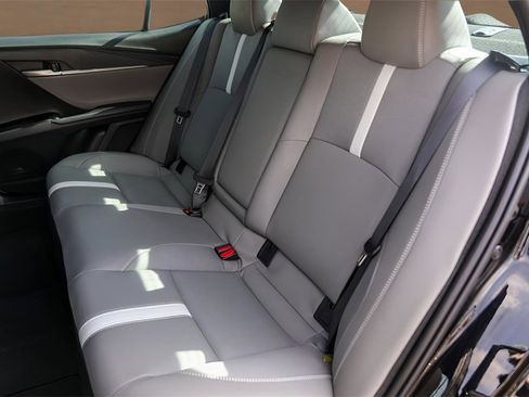 Used 2025 Toyota Camry SE image 25