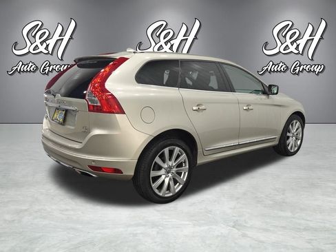 Used 2017 Volvo XC60 T5 Inscription w/ Preferred Option Package image 22